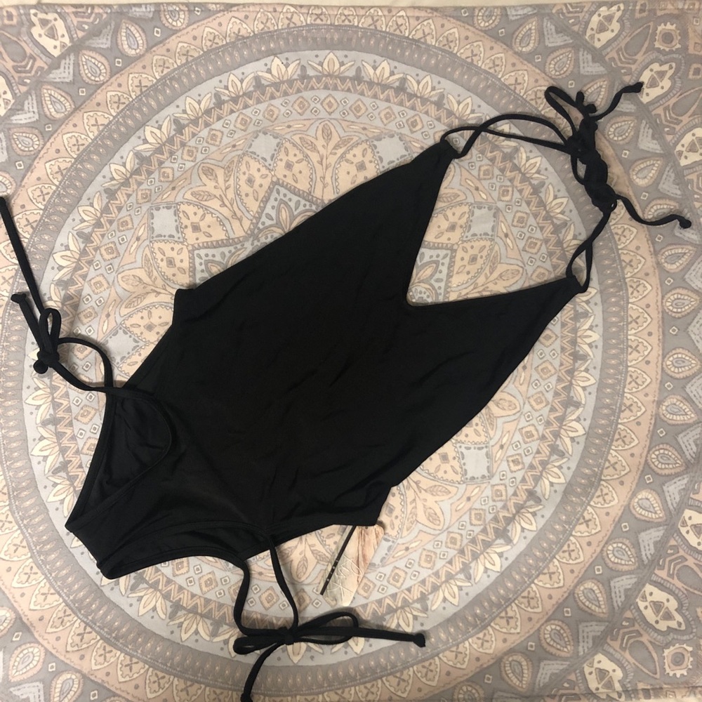 Ris-k Swim Black One-Piece Swimsuit (S)